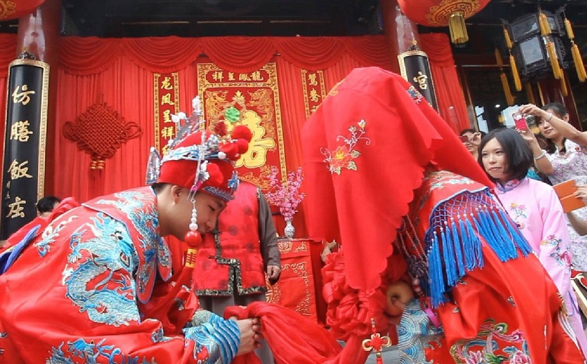 八字算命婚姻免费测姻缘 八字测婚姻姻缘详细免费